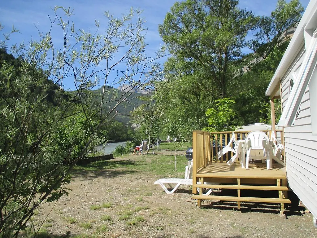 Les Acacias Hotel Vercheny