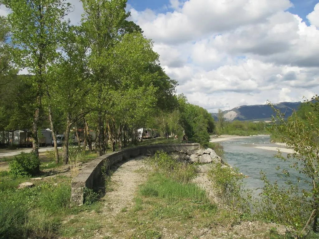 Les Acacias Hotel Vercheny