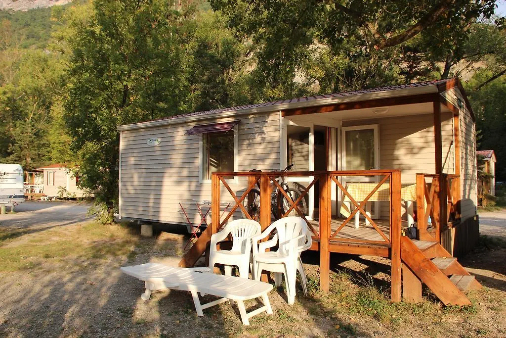 Les Acacias Hotel Vercheny 3*,