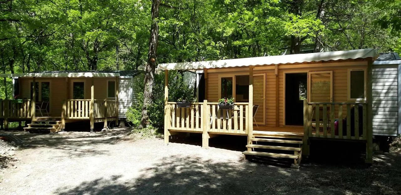 Les Acacias Hotel Vercheny Camping
